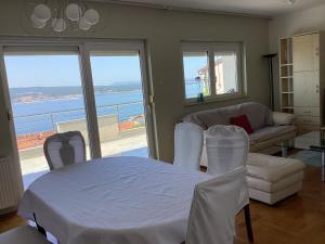 Apartman Brankica sea view