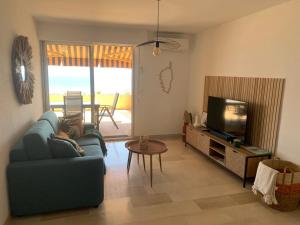 Appartements Marinella, vue mer panoramique, superbe T2 plage a 150 m : photos des chambres