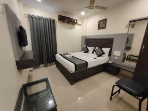 HOTEL VIGHNESHWARA INN