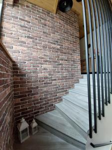 Dom z widokiem na góry i prywatnym jacuzzi w Zębie