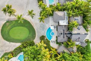 5BR Cap Cana Villa with Ocean & Golf Views, Chef, Maid, Butler, Pool, Jacuzzi, and Beach Club Access