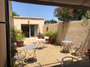 B&B / Chambres d'hotes Lou Meinado, un concept 