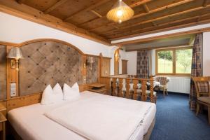 Double Room with Garden View room in Hotel Silberberger