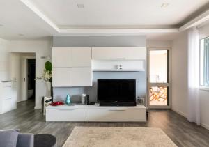 Lovely 1-bedroom apartment with parking ocean view