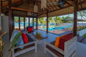 Kamana Beach House