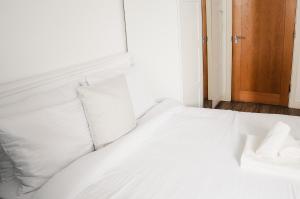 2 Bed River View Greenwich