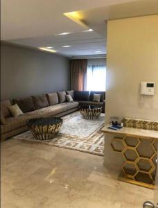 excelente apartamento en sky 17 , tanger 7