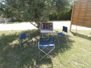 Maisons de vacances gite a Caromb ( Mt Ventoux ) : photos des chambres