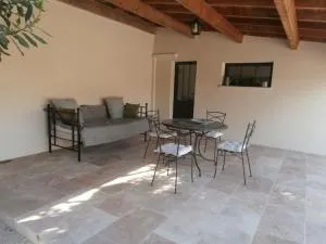 gîte à Caromb ( Mt Ventoux ) - Le Barroux