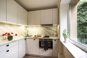 Cranberry Apartment