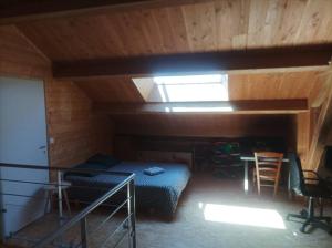 Sejours chez l'habitant Suite a la campagne dans une jolie maison en bois. : photos des chambres