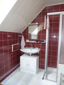 Maisons de vacances Maison entiere independante ( logement 1 ) : photos des chambres