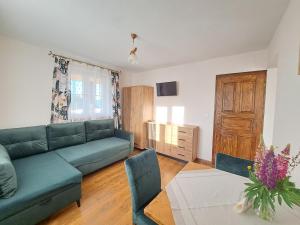 Willa Diana- z panoramą jeziora i gór w Polańczyku