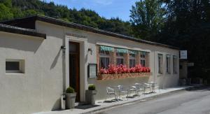 Hotels Hotel Restaurant Les Falaises : photos des chambres