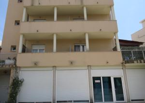 Split BUDGET Apartment Macan