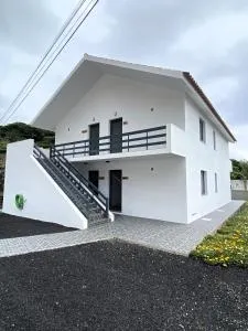 Apartamentos 4 estações - Fajazinha