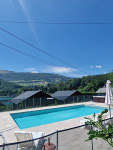 Appartements Chalet avec piscine et acces au lac : photos des chambres