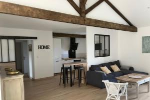 Appartements Le Chai des Annereaux : photos des chambres