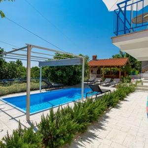 NINA ROSE boutique villa