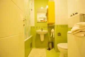 Yellow Circles Apt. on great location NEW