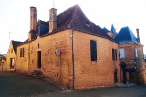 Maisons de vacances Demeure du XIIIe-XIVe s. dans la cite medievale. : photos des chambres