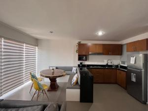 BONITO DEPA ! Cerritos a 2 Cuadras de PLAYA