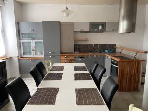 Villas Logement entier pres de Mauleon.8/10 personnes : photos des chambres