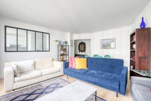 Paris - Auteuil - 70m2, Balconies, sun, renovated - fits 5
