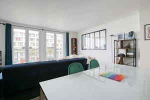 Paris - Auteuil - 70m2, Balconies, sun, renovated - fits 5