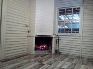 Chalé alpino em canela rs todo mobiliado com cozinha lareira split Wi-Fi 2 quartos perto do centro