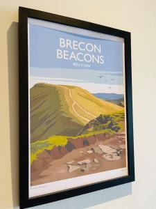 HOT TUB - Miners Cottage - edge of Brecon Beacons National Park - Heritage Town