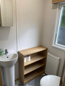 16 Leaf Lane Country Retreat