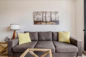 Abbotsford Short Stay Luxury Style & Location