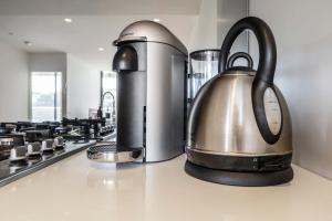 Abbotsford Short Stay Luxury Style & Location