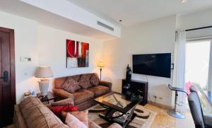 Acqua Residences 5 Star