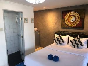 Bluemoon 5 minutes walk to the beach