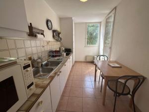 Appartements Appartement Sainte-Maxime, 3 pieces, 5 personnes - FR-1-226-527 : photos des chambres