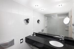 Cosy Urban room in K+K Hotel Opera