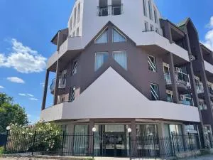 Family hotel Summer - 阿赫洛伊