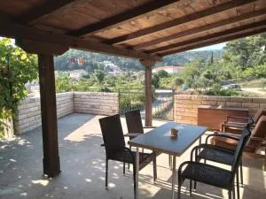 Apartment Liki - Pražnice