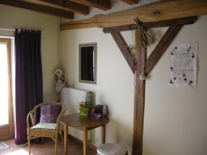 Maisons d'hotes Guestroom Villentrois-Faverolles-en-Berry, 1 piece, 3 personnes - FR-1-591-464 : photos des chambres