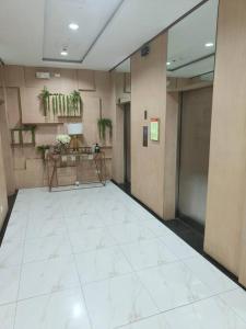 ZSL Elegant Condo LOOP 1 Bedroom Tower 1