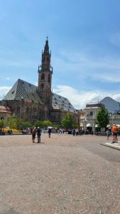 Bolzano 2-Room Central Mountain View, WiFi Netflix AC Lift