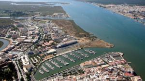 Centro Nuevo Puerto Deportivo, Playas a 7 minutos, by Guadiana Holidays