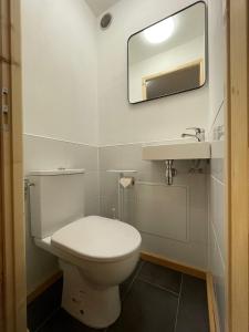 Appartements Les Gentianes A14 : photos des chambres