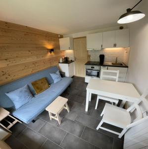 Appartements Les Gentianes A14 : photos des chambres