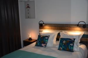 B&B / Chambres d'hotes Ici et La - Chambres d'hotes : photos des chambres
