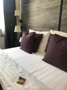 Double Room with Private Bathroom room in Hamburg Room