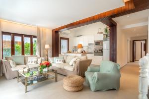 C072 Hibiscus by Mallorca Villa Selection