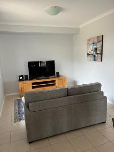 Unit 4 3 Mouarn St Carey Park